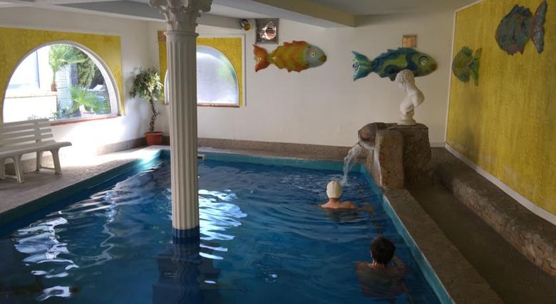 Hotel Villa al Parco - mese di Marzo - offerte - piscina interna2